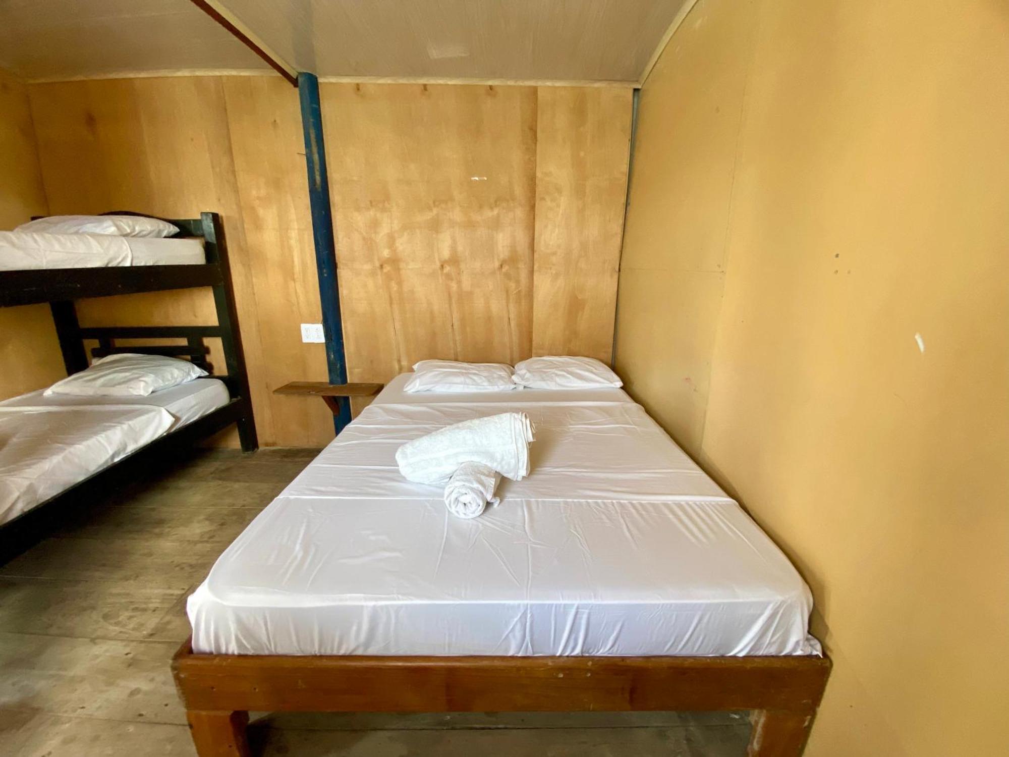 Eco Hostal Estrella De Mar جزيرة موكورا المظهر الخارجي الصورة