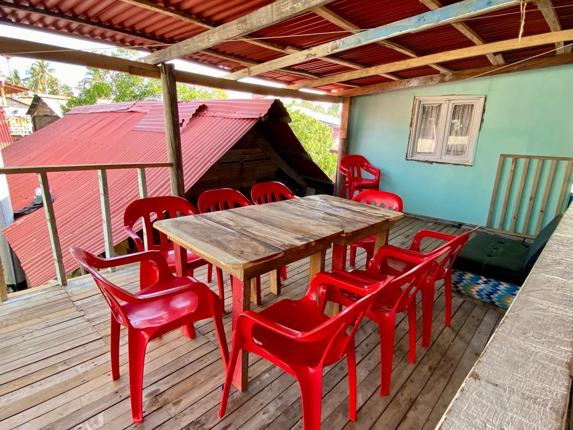 Eco Hostal Estrella De Mar جزيرة موكورا المظهر الخارجي الصورة