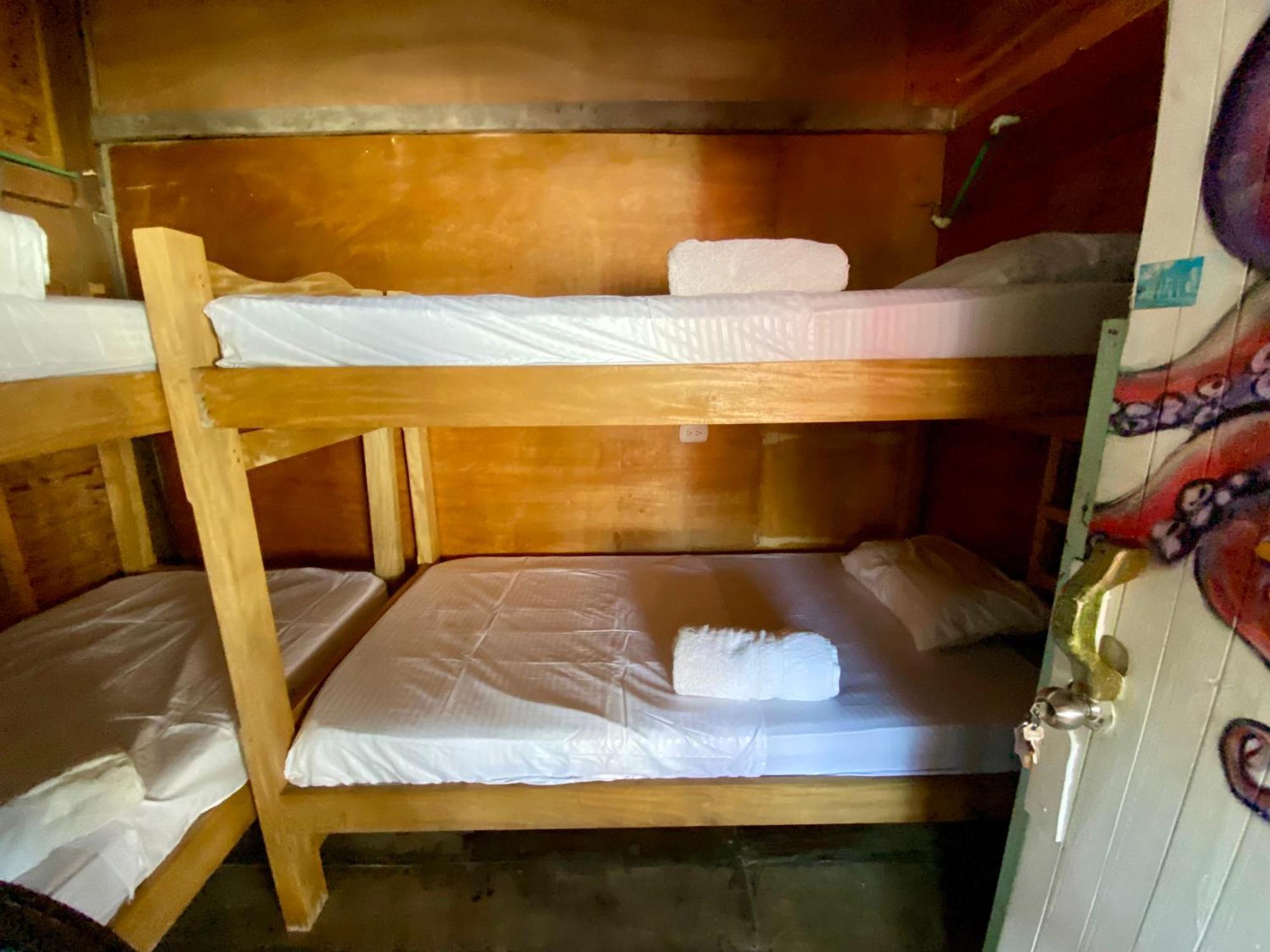 Eco Hostal Estrella De Mar جزيرة موكورا المظهر الخارجي الصورة