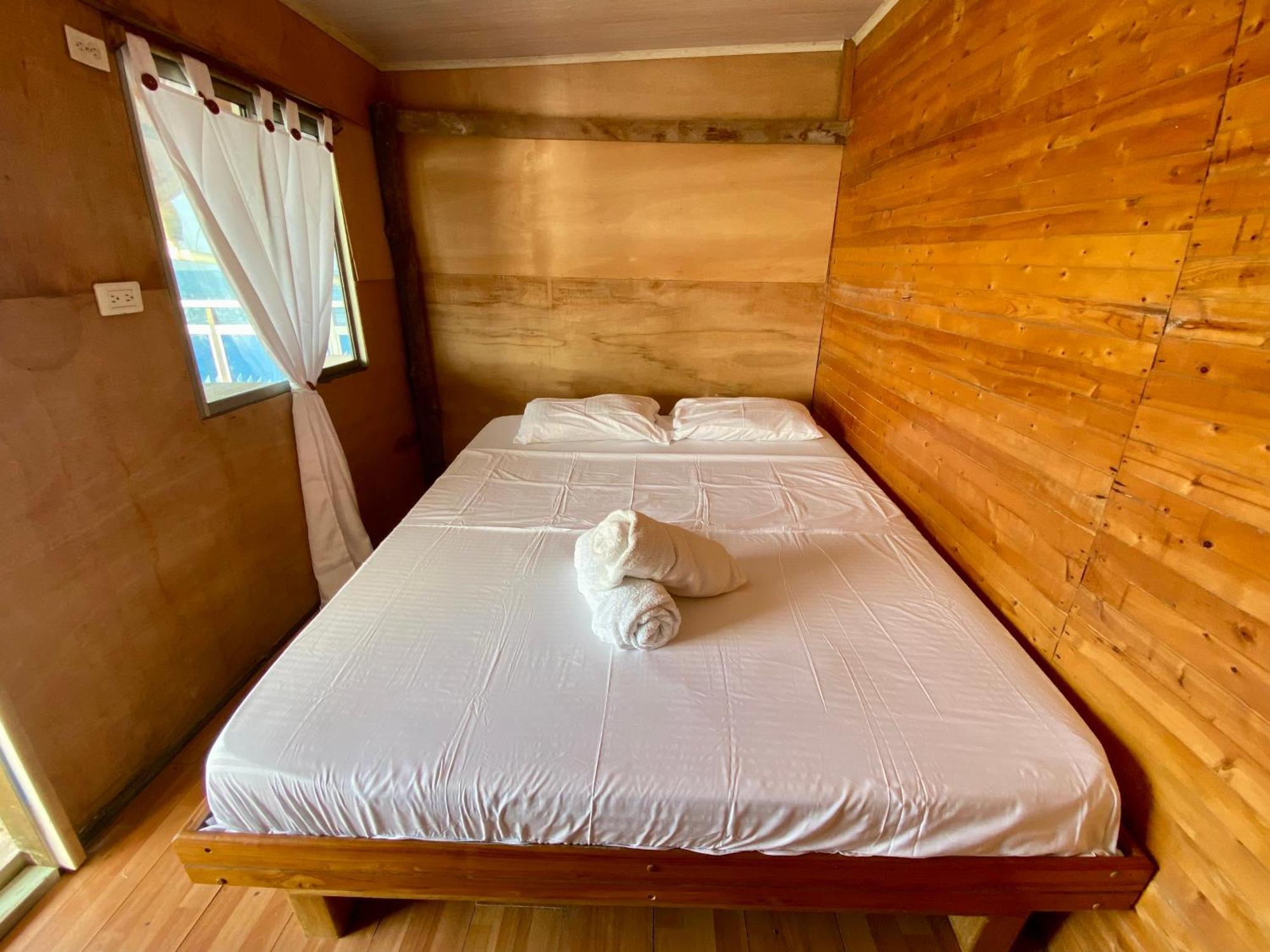 Eco Hostal Estrella De Mar جزيرة موكورا المظهر الخارجي الصورة